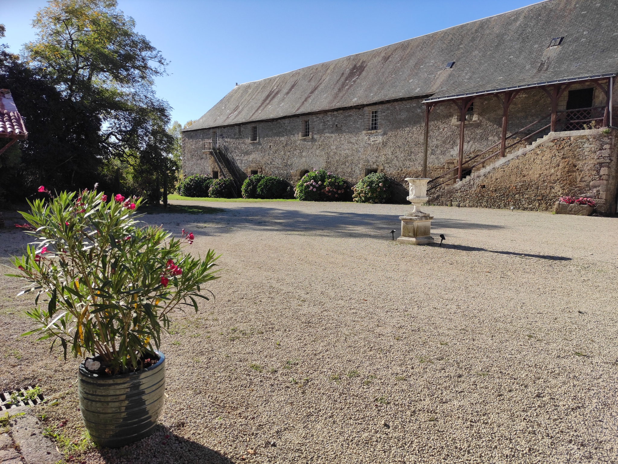 le-parc-soubise-domaine-et-ch-teau-pr-s-du-puy-du-fou-en-vend-e